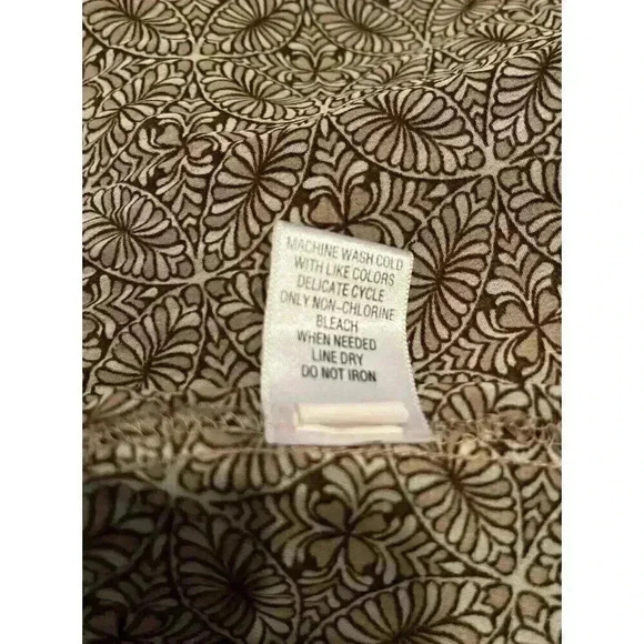 Apt 9 Shirt Blouse  Top Women’s Medium Brown Print Pattern Office Business‎ - Picture 7 of 9